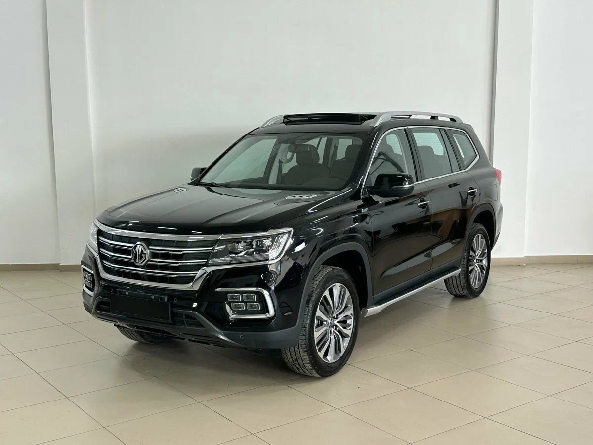 MG RX8 с автосалона по цене от 2 472 100 рублей